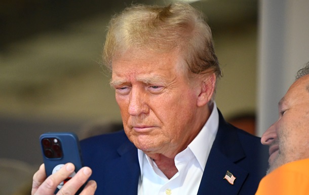 Трампа предостерегают от звонка Путину - СМИ