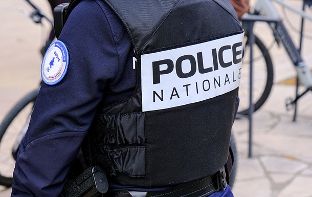 Во Франции раскрыли террористов, планировавших подрыв в многолюдном месте