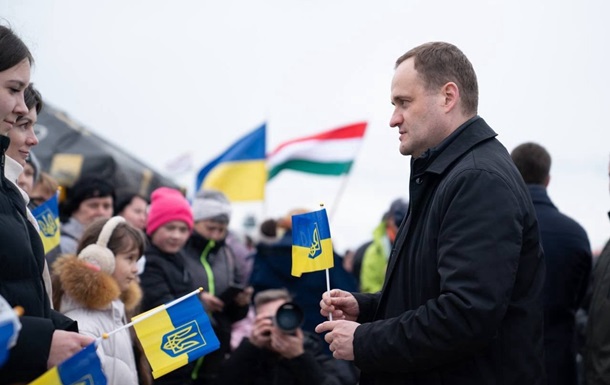 На кордоні з Угорщиною відкрито новий пункт пропуску