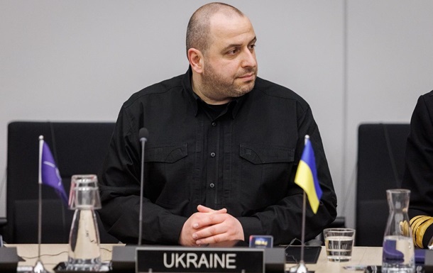 Умеров прибыл на встречу  коалиции желающих 