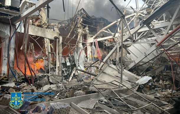 Ракетний удар по Дніпру: кількість постраждалих зросла