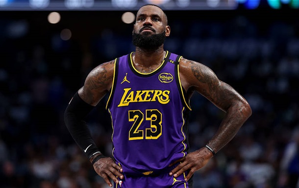 ЛеБрон Джеймс посів друге місце за кількістю зіграних матчів в НБА