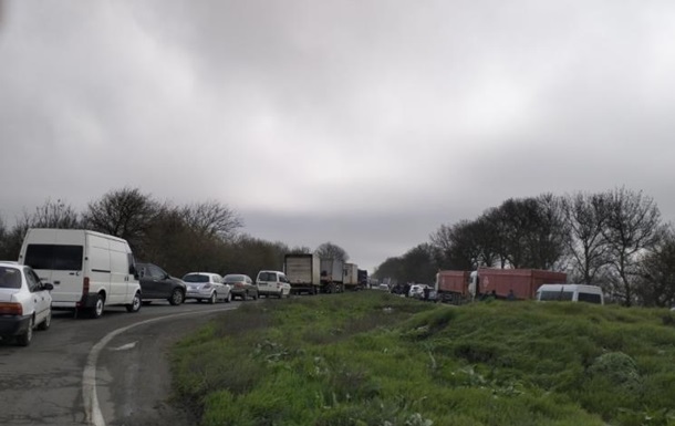 В Николаевской области сняли ограничения для транспорта