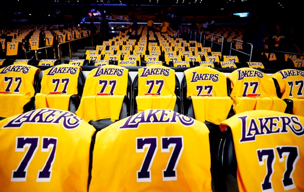 Майка Дончича стала самой продаваемой среди всех игроков НБА