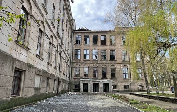 Россияне ударили по архитектурной памятке в Днепре