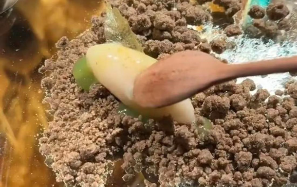 В елітному ресторані Китаю продають десерт із фекалій слона