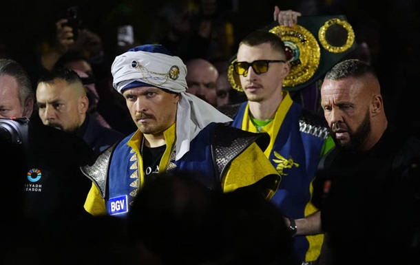 Околі назвав ім я боксера, який, на його думку, переможе Усика