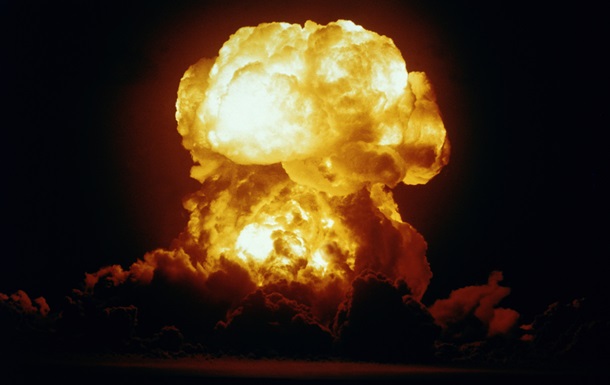 Китай испытал неядерную водородную бомбу