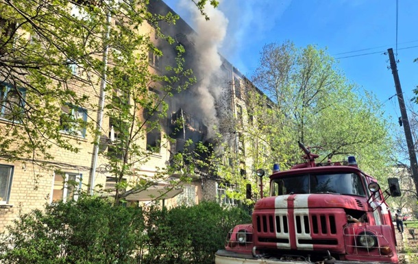 Росіяни атакували селище під Куп янськом, загорівся будинок