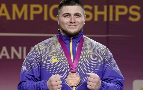 Украинские тяжелоатлеты Гоза и Прилипко получили награды чемпионата Европы