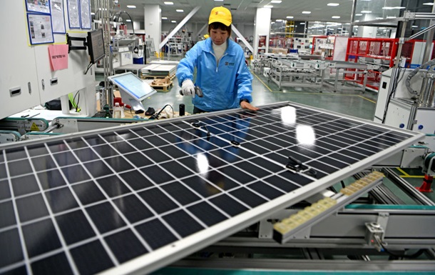 США ввели мита до 3521% на імпорт сонячних батарей з Азії