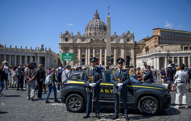 Претенденти на престол. Хто стане новим Папою?