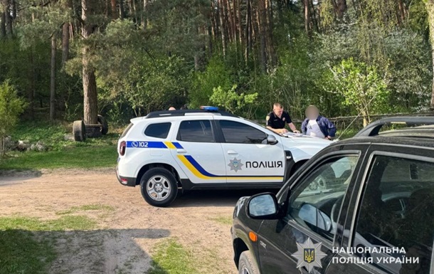 На Тернопольщине мужчина получил ранение, подорвав гранату в лесополосе