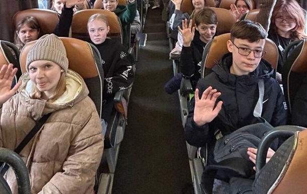 РФ викрадає з України дітей, прикриваючись  культурними подорожами  - ЦПД