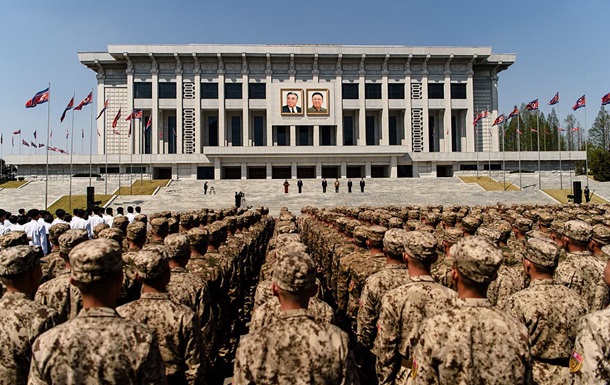 Ким Чен Ын официально в войне: последствия для фронта