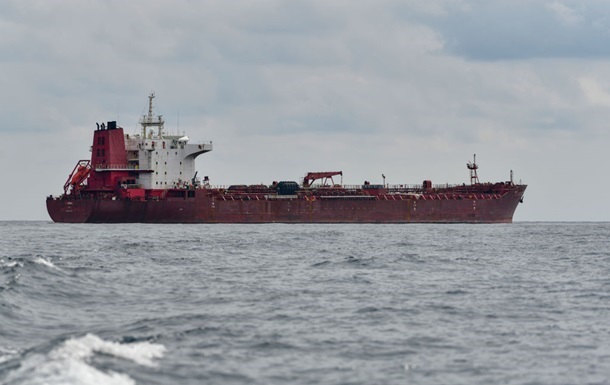 Теневой танкер РФ создал опасную ситуацию в Финском заливе