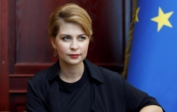 Стефанішина прибула з візитом до Угорщини