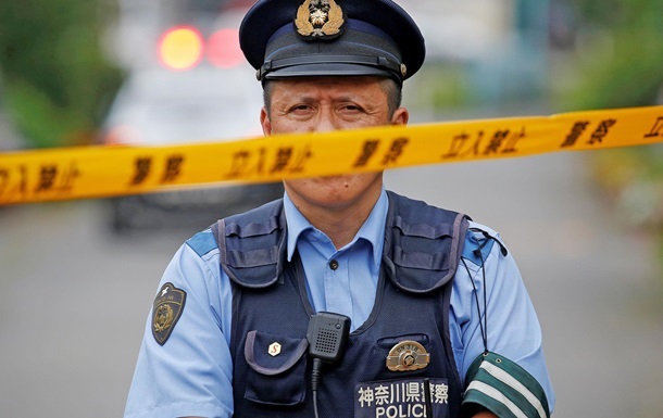 В Японии водитель наехал на группу школьников, пострадали семь детей