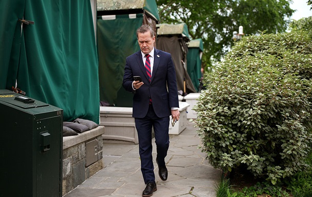 Изменения в команде. Первое увольнение Трампа