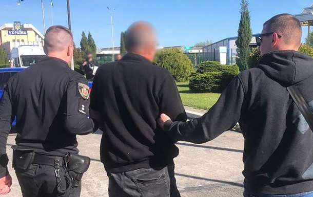 В Україну з Німеччини екстрадували підозрюваного у торгівлі людьми