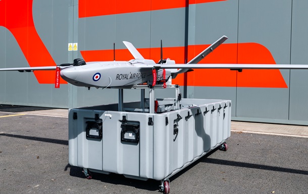 Британия представила дрон StormShroud, который будет защищать истребители