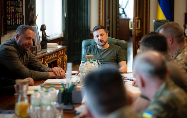 Зеленский провел совещание по вопросам авиации