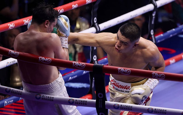 Мунгія успішно відповів Суразі за попередню поразку