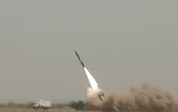 Пакистан успешно испытал баллистическую ракету