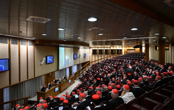 У Рим прибули всі кардинали, які обиратимуть наступного Папу