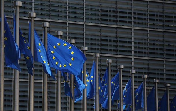 Еврокомиссия представила план отказа от энергоносителей из РФ