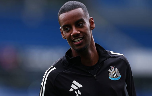 Ісак, Екітіке та Осімхен: Ліверпуль полює за зірковими нападниками