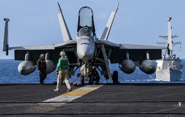 США втратили ще один винищувач у Червоному морі