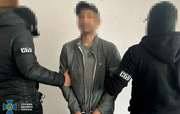 СБУ задержала шпиона, который переодевался в форму ВСУ