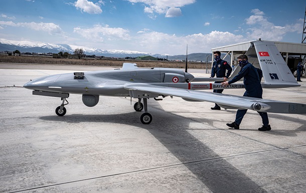 Безпілотник Bayraktar TB2  налітав  новий рекорд 