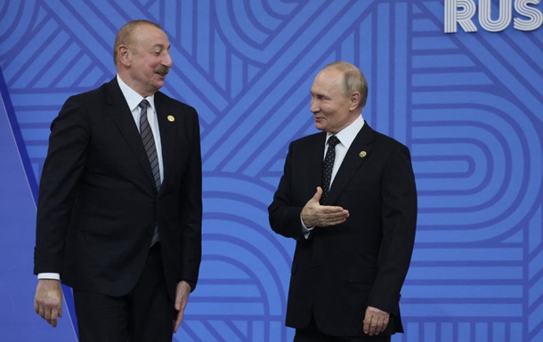 Глава Азербайджана отменил визит в Москву
