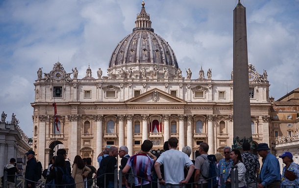 Пока черный дым. В Ватикане выбирают Папу