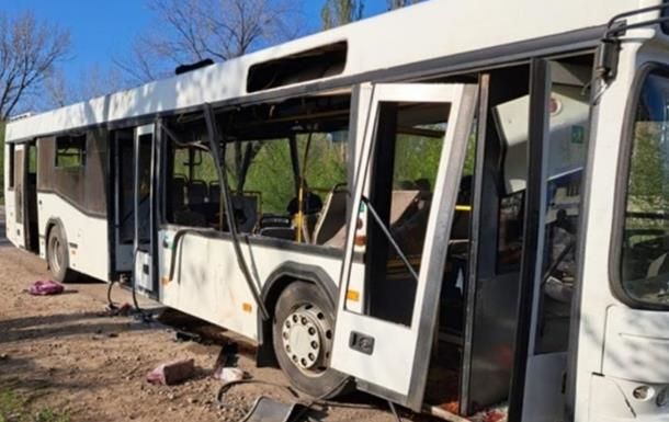 Удар РФ по автобусу в Марганце: число жертв возросло до 10 человек