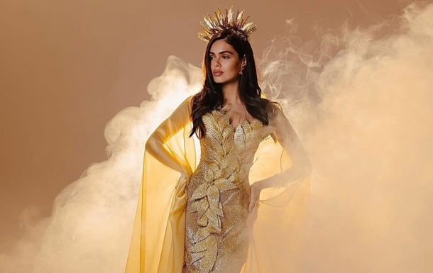 Мисс Украина Мария Мельниченко показала национальный костюм на Мисс Мира
