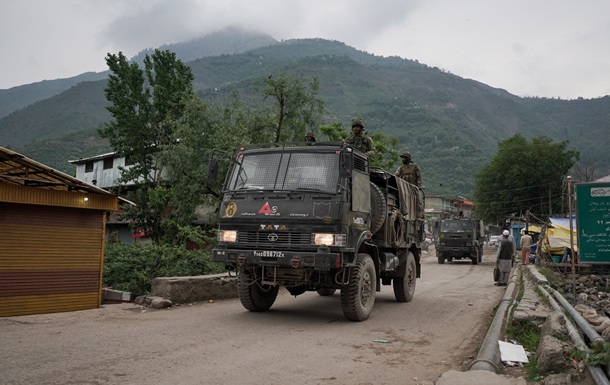 Індія заявила про повітряну атаку Пакистану