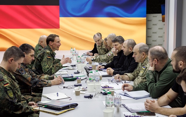 Умєров зустрівся з делегацією Міноборони ФРН