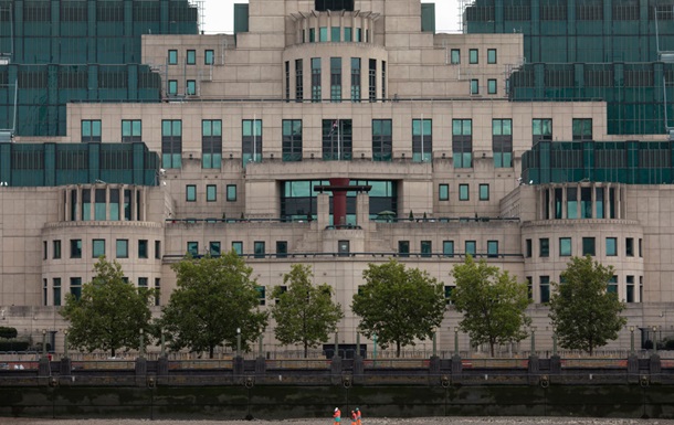 Головой британской разведки MI6 впервые в истории станет женщина - СМИ