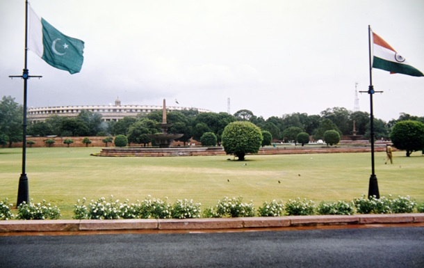 Воєначальники Індії та Пакистану провели переговори - ЗМІ