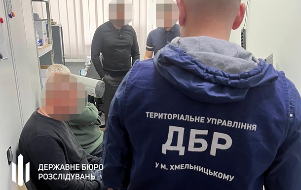 Руководителя колонии будут судить за незаконные выплаты