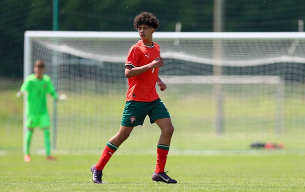 Роналду высказался о первом матче сына в форме сборной