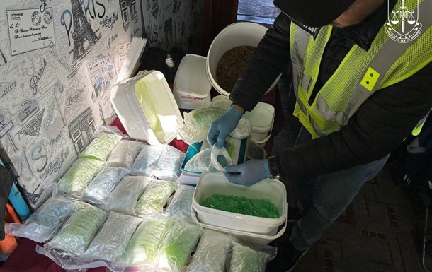 В Украине за сутки ликвидировали семь наркогруппировок