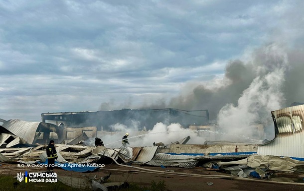 Россияне атаковали десятью дронами село под Сумами