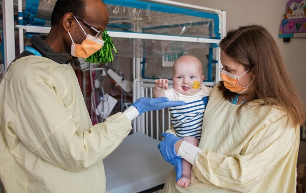 У США вперше випробували лікування  генетичними ножицями 