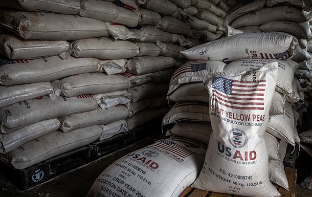 США утилизируют рекордные запасы продовольствия на складах USAID - СМИ