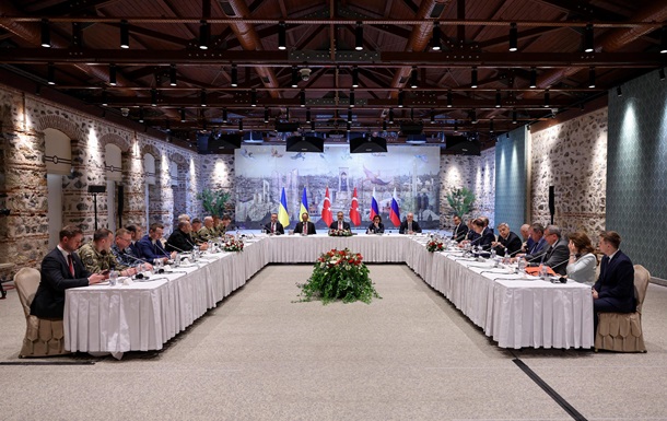 Украина и Россия начали переговоры в Стамбуле