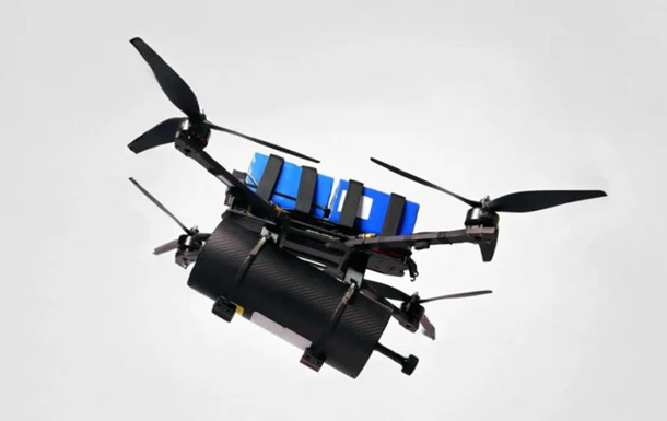 На озброєння ЗСУ передали новий дрон зі смертельним  жалом 